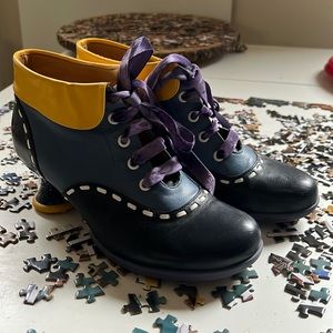 Fluevog Investigators